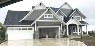 Discover the beauty of metal roofing and the look you want with the metal roof image gallery from the standing seam metal roofing is the most versatile roofing in the world and with over 35 color. Jh Aged Pewter Jh Arctic White Trim Peaks Burnished Slate Metal Roof Charcoal Roof Cs Southern Ledg Ranch House Exterior House Exterior Exterior House Colors