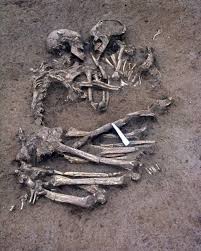 Monica Barbaro và Andrew Garfield đã được nhìn thấy đang đến Liên hoan Phim  Venice, cùng nắm tay trong tay ❤️