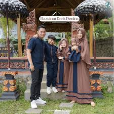Trend baju seragam lebaran juga menyebar hingga kalangan keluarga artis. Terbaru Model Baju Lebaran 2021 Keluarga Update Terbaru