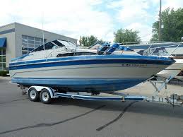 1987 Sea Ray 268 Sundancer Power Boat For Sale Www Yachtworld Com Boat Cabin Boats For Sale Boats For Sale