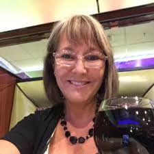 Darla Russell's Instagram, Twitter & Facebook