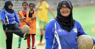Best for small must for all. Muslim Woman Ducks Odds To Stay On Soccer Field Fousiya Football Kerala Soccer Field Women