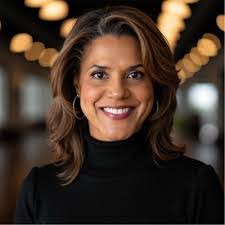 Darlene Crittenden's Instagram, Twitter & Facebook