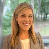 Meg Currie's Instagram, Twitter & Facebook