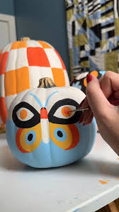 Happy Halloween! Here’s a little process video of the foam pumpkins I made  a few years ago. It was super fun to make these. Hope everyone has a good,  candy-filled Halloween 💀👻🎃