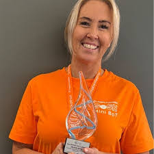 Amber Kearns's Instagram, Twitter & Facebook