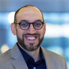 Why would you invest in building interactive demos... Only to hide them  where a fraction of people will see. My advice… make them UNAVOIDABLE.  According to Navattic's State of The Interactive Demo… |