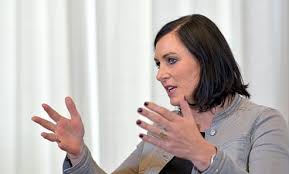 She is a member of the austrian people's party. Fett Schwanger Oder Einfach Nur Weiblich Kostinger Kontert Diestandard Derstandard De Wissen Und Gesellschaft