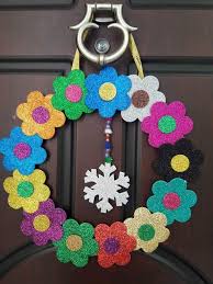Simli Evadan Resim Cercevesi Yapimi Craft Stick Crafts Paper Flowers Diy School Crafts