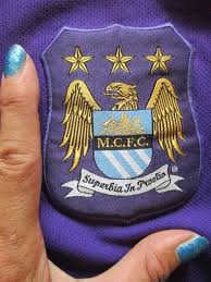 Manchester city, yuvarlak logo tasarımı için taraftarlardan da tasarım önerileri isteyecek. Manchester City Patch