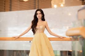 孟子义出席微博视界大会 获优秀艺能奖荣誉– 粉丝之家