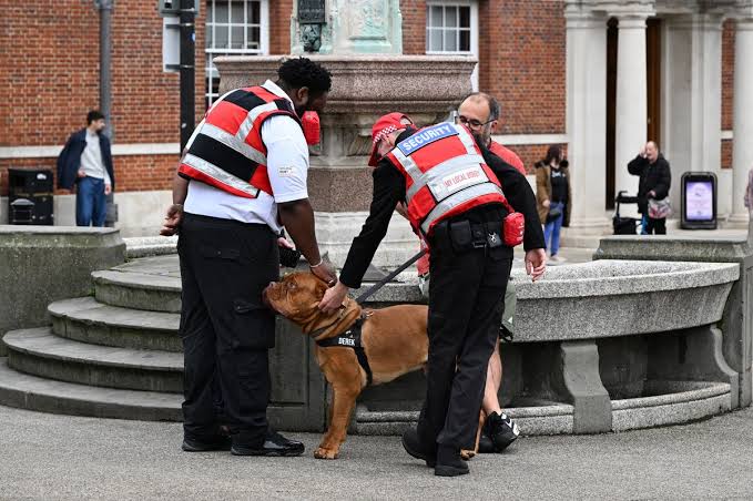 Locals blast 'waste of money' Reform UK security guards hired to keep an eye  on asylum seekers - The Mirror