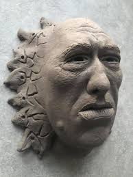 Greetings from the Flatlands Country of Canada 🇨🇦, today I share this  clay sculptural work in progress…