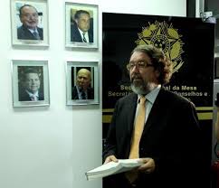 Apr 29, 2021 · o apresentador diogo mainardi e o advogado criminalista antonio carlos de almeida castro, conhecido como kakay, trocaram farpas ao longo do programa manhattan connection, da tv cultura, na quarta. Entrevista Com Kakay O Advogado Dos Reus Da Lava Jato Gente Boa O Globo