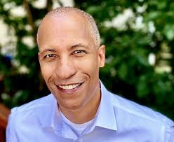 Alum John Simons to offer insights