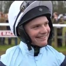 Sam burton (@Samandrewburto3)