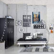 Et des rangements chambre ado garçon 11 déco de chambres dans le coup une déco style loft dans une chambre d'ado de garçon c'est une idée ultra stylée dans cette pièce la tête de lit en cuir marron capitonné l'armoire vestiaire et la table chevet en acier s'harmonisent pour créer une ambiance très. Idee Deco Chambre Garcon Blog Deco Clem Around The Corner Deco Chambre Garcon Idee Deco Chambre Garcon Deco Chambre Ado Garcon