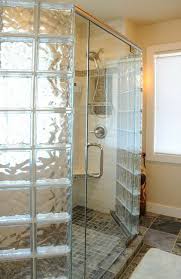 Mettons Des Briques De Verre Dans La Salle De Bains Archzine Fr Salle De Bains Shabby Chic Salle De Bain Design Idee Salle De Bain