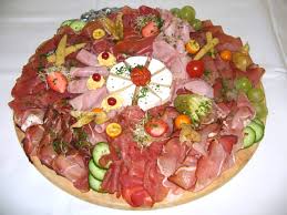 Bildergebnis Fur Kalte Platten Dekorieren Kalte Platten Selber Machen Kaseplatte Selber Machen Lebensmittel Essen