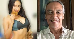 On her facebook page, mocha uson posted the video of the incident and wrote a caption to remind yorme isko about the safe spaces act law and read: Mocha Uson Vs Jim Paredes As Anti Duterte Astig Ph