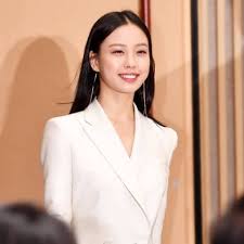 Learn how rich is she in this year and how she spends money? Go Min Si Bio Age Net Worth Height Single Nationality Body Measurement Career