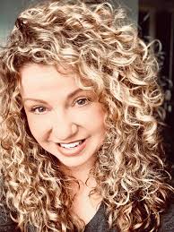 Hello ladies!! I'm so glad to be here with all you beautiful ladies!  Something about me is that I am finally getting comfortable with who I am.  I use to shrink so