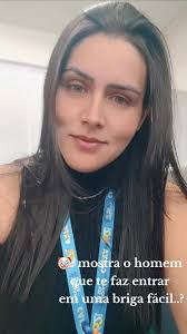 Layla Andrade's Instagram, Twitter & Facebook