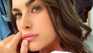 Vent'anni prima, giulio tradì marta proprio con sofia, anche se solo per una notte. Francesca Sofia Novello Chi E Eta Altezza Instagram Fidanzata Di Rossi
