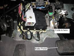 However, the use of a slim jim can help you open your car door with a little effort. Ford Taurus Questions Where Can I Find The Keyless Entry Door Code Cargurus