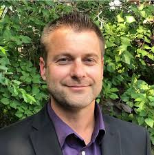 Daniel Emond's Instagram, Twitter & Facebook