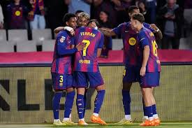 تشكيل برشلونة المتوقع أمام راسينج سانتاندير.. لامين يامال ورافينها يقودان الهجوم