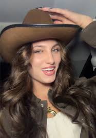 since y'all didn't think i was wearing a shirt in the last one here ya...