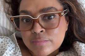 Mary Viana's Instagram, Twitter & Facebook