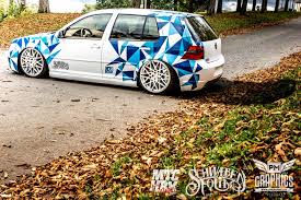 Vw Golf 4 Gti Polygon White Blue Schwabenfolia Carwrapping 12 Von 23 Vw Jpg 900 600 Vw Golf Golf 4 Gti