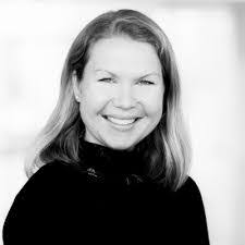 Sheena Williamson's Instagram, Twitter & Facebook