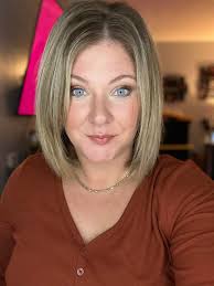 Well done to the parents of the two girls that are currently at the park  just by the shops in Mossblown, they came over to my daughter and gave her  two crème