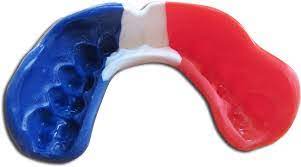 Cette pièce est en réalité une protection intrabuccale. Protege Dents Guide Des Meilleures Protections Boxe Mma Et Boxe Thai