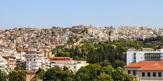 Η απαγόρευση κυκλοφορίας, θα ρυθμιστεί μια ώρα αργότερα και στις 22:00 για την μεγάλη εβδομάδα ενώ, μετά το πάσχα η απαγόρευση θα ξεκινά στις 23:00. Apagoreysh Kykloforias 3 Taxythtwn 8a Alla3ei Wra 3 Fores Se Molis Treis Meres