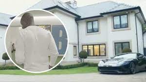 Benjamin mendy was born on a sunday, july 17, 1994 in france. Sportbible On Twitter Manchester City Full Back Benjamin Mendy Gave Viewers A Tour Of His Incredible House It S Even Got A Giant Indoor Football Pitch Https T Co Ynkh94hida Https T Co O41gprdque