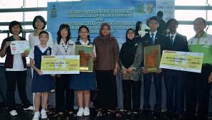 Smk datin onn jaafar was formally opened on 1 september 1977 by former malaysian prime minister, tun dr. Smk Dato Onn Kekal Juara Anugerah Sekolah Hijau Cemerlang 2011 Buletin Mutiara