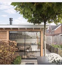 Abdeckung Mit Stahlofen Abdeckung Gartenhaus Stahlofen Garden Veranda Ideas Industrial Garden Garden Room
