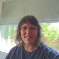 Lori Lundquist's Instagram, Twitter & Facebook