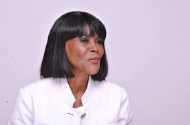 .les performances de cicely tyson, que certains d'entre vous ont déjà pu voir dans la couleur des sentiments dans lequel elle joue le rôle de constantine. Cicely Tyson Pourquoi Est Elle Une Pionniere Pour Les Actrices Noires