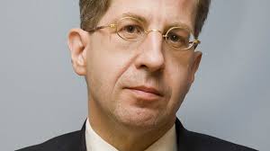 The spy chief has already. Personalie Maassen Wenn Cdu Politiker Die Stimmen Der Afd Zu Sehr Wollen Telepolis