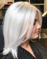 We Achieved Sparkling White Last Night Thanks To Goldwellus Elumen And The Restorative And Light Reflecting Pr White Hair Color Hair Styles Medium Hair Styles
