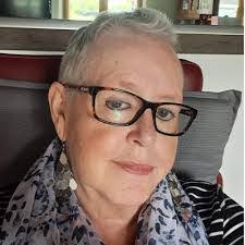 Lilly Reed's Instagram, Twitter & Facebook