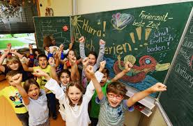 Hier finden sie termine der schulferien und feiertage. Ferien Diskussion Sommerferien Zur Richtigen Zeit Baden Wurttemberg Stuttgarter Nachrichten