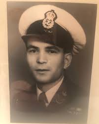 Fellow Detroit Lions alum Pete Chryplewicz and I volunteered at Gleaners  Food Bank to make 1000 meals for Thanksgiving for local families. Met with Cara  Rayner Sr. Director of Operations & Project