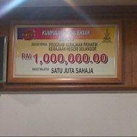Perangkaan menunjukkan ekonomi negeri selangor merupakan penyumbang utama kepada pertumbuhan ekonomi malaysia. Unit Perancang Ekonomi Negeri Selangor Upen 2 Tips Dari 150 Pengunjung