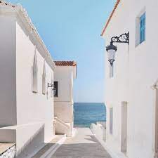 Check spelling or type a new query. How To Choose Outdoor Lighting For Coastal Environments